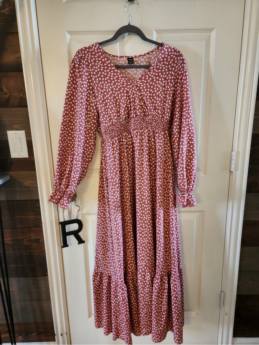 3/$20 SALE! SHEIN Rose Polka Dot Maxi Dress, Size Medium